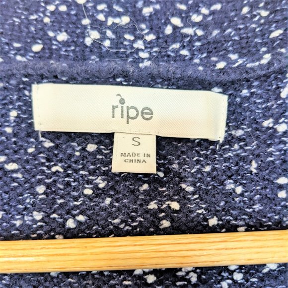 Ripe Boucle Knit Cardi in Navy, Size Small - Picture 5 of 5